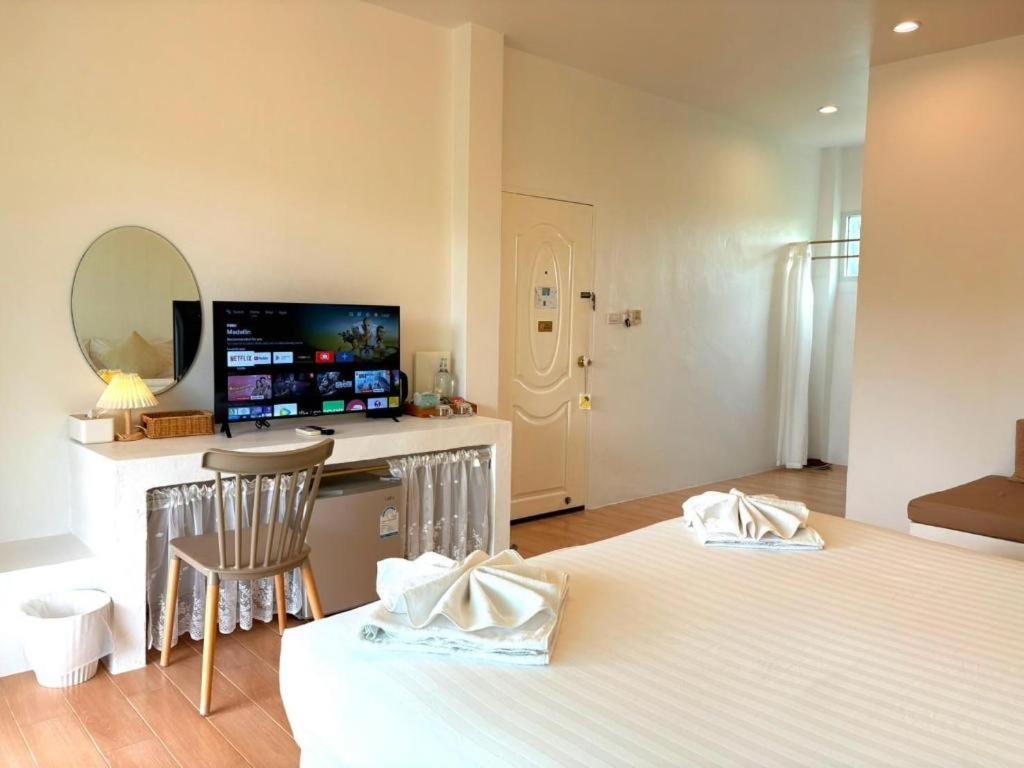 Charisma Resort Suan Phueng Exterior foto