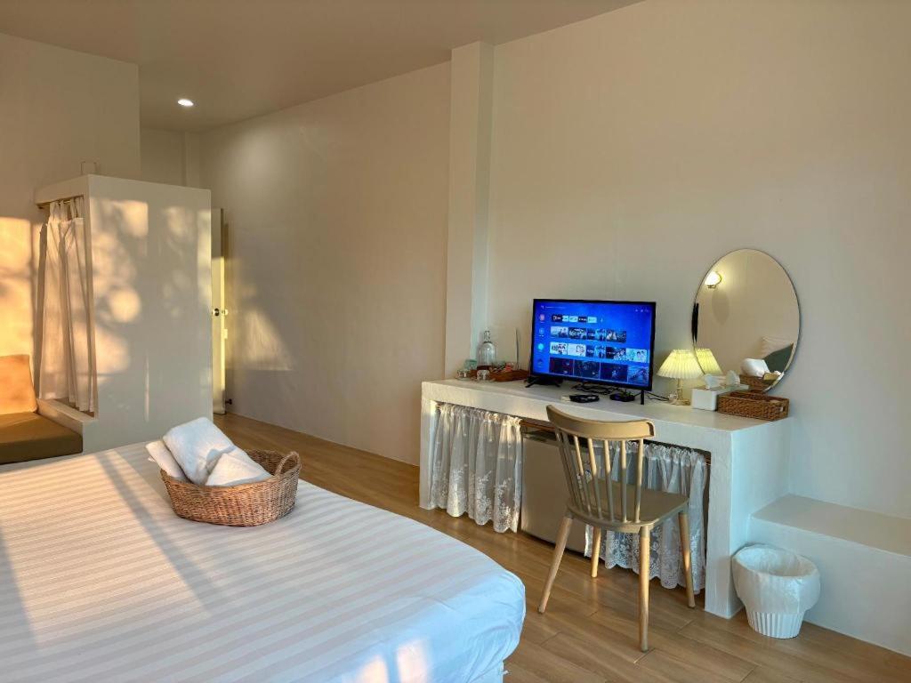 Charisma Resort Suan Phueng Exterior foto